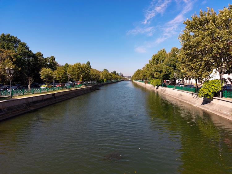 水上项目穿什么衣服,水上旅游项目有哪些插图