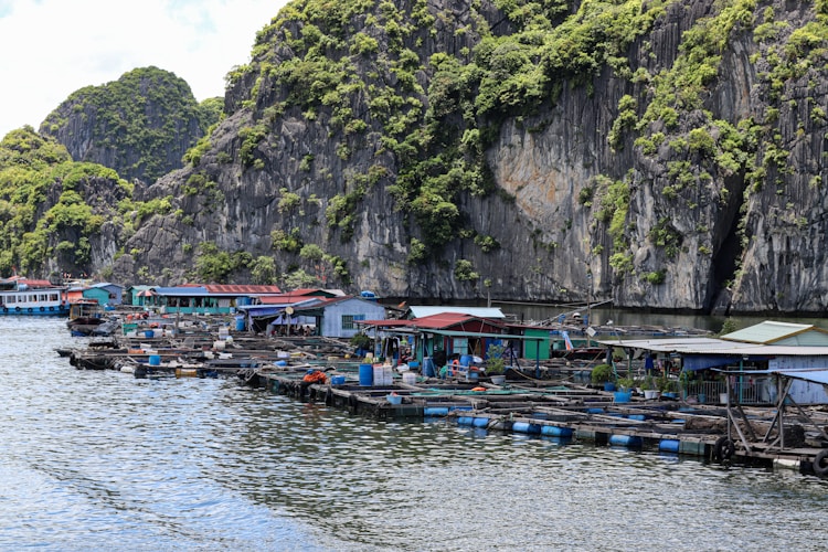 外国山洞探险电影,国外溶洞旅游插图