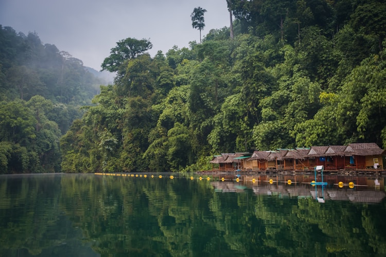 泰国旅游景点英语,去泰国旅游的英语作文插图